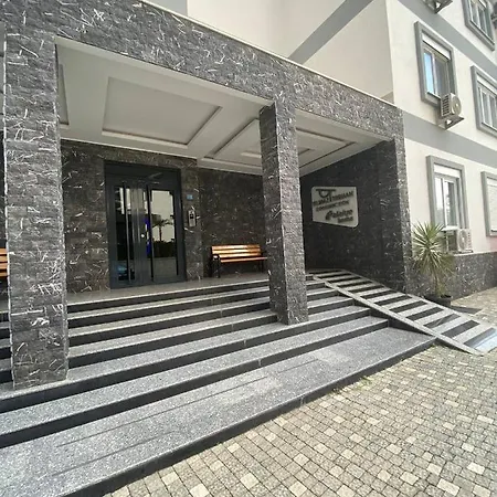 Sky Hill 15 *